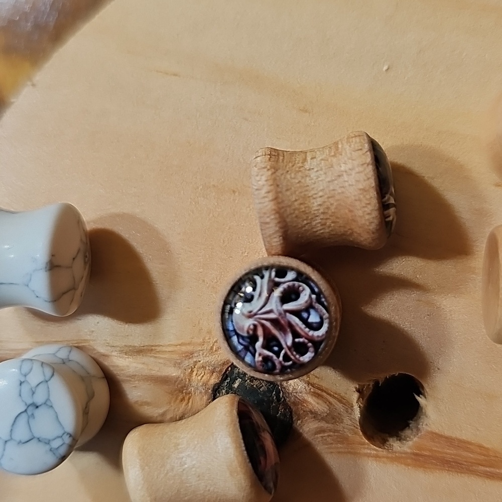 6 pairs of double flare 00g plugs - Picture 4 of 5